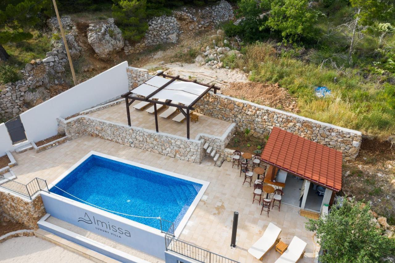 Exclusive Villa Almissa With Swimming Pool And Sea View Lokva Rogoznica Exterior foto